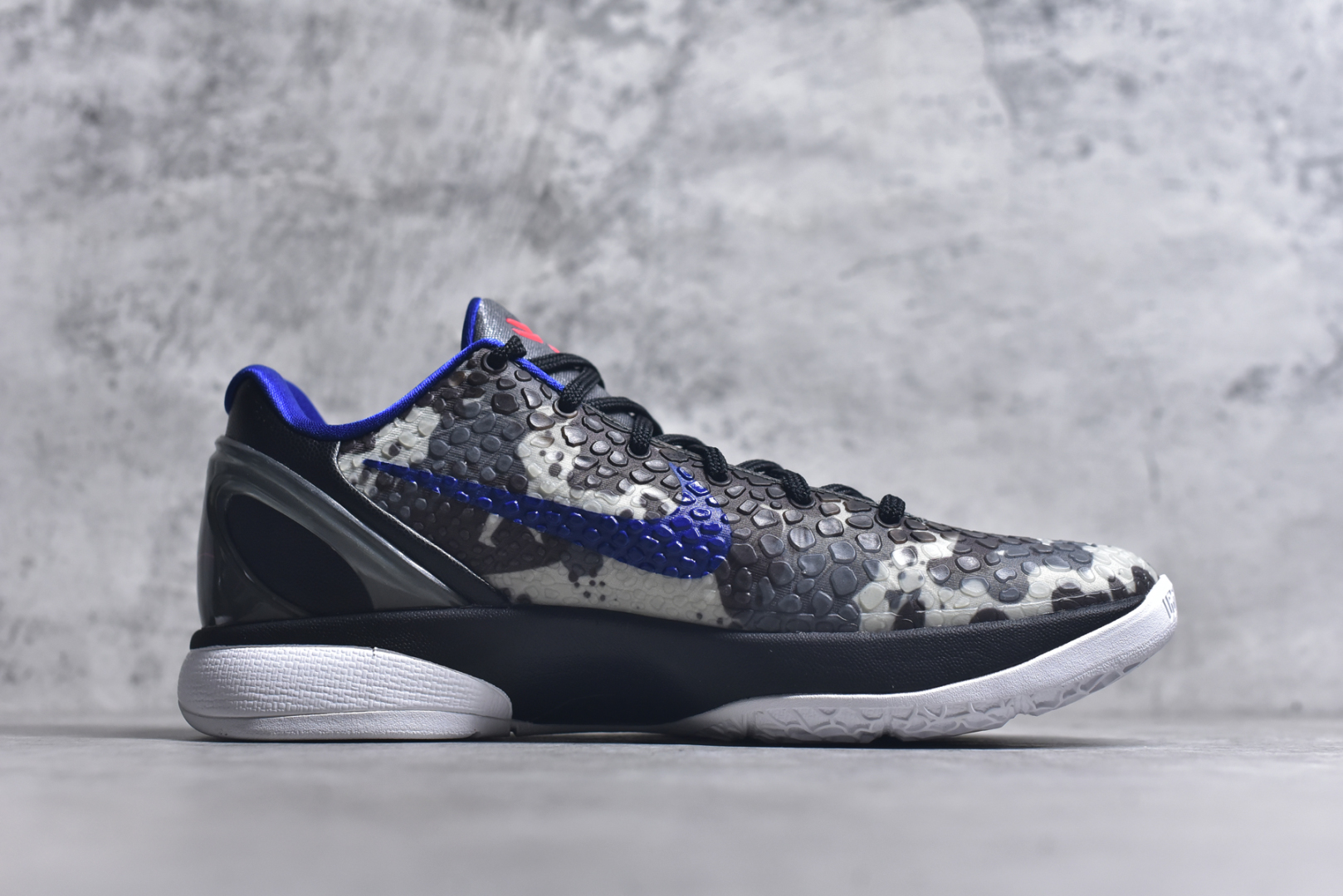 图片[3]-#NK Zoom Kobe 6 Protro 科比六代 黑蓝迷彩 429659-901 原楦纸板开发 鞋身流线型、后跟塑形 区分土肥圆 Zoom Turbo气垫 后掌EVA缓震 实战配置直接拉满 原档数据3D打印 鞋面蛇鳞一颗一粒匹配原版 全身鞋材卡料色独家定制 唯一正确喷漆SWOOSH NK专利Flyknit飞线科技 给予鞋身足够抗扭矩力 真实底模最大47.5 实战利器 专供海外市场 尺码：40 40.5 41 42 42.5 43 44 44.5 45 46 47.5 48.5 （脚宽、脚胖 建议买大半码）-选品中心