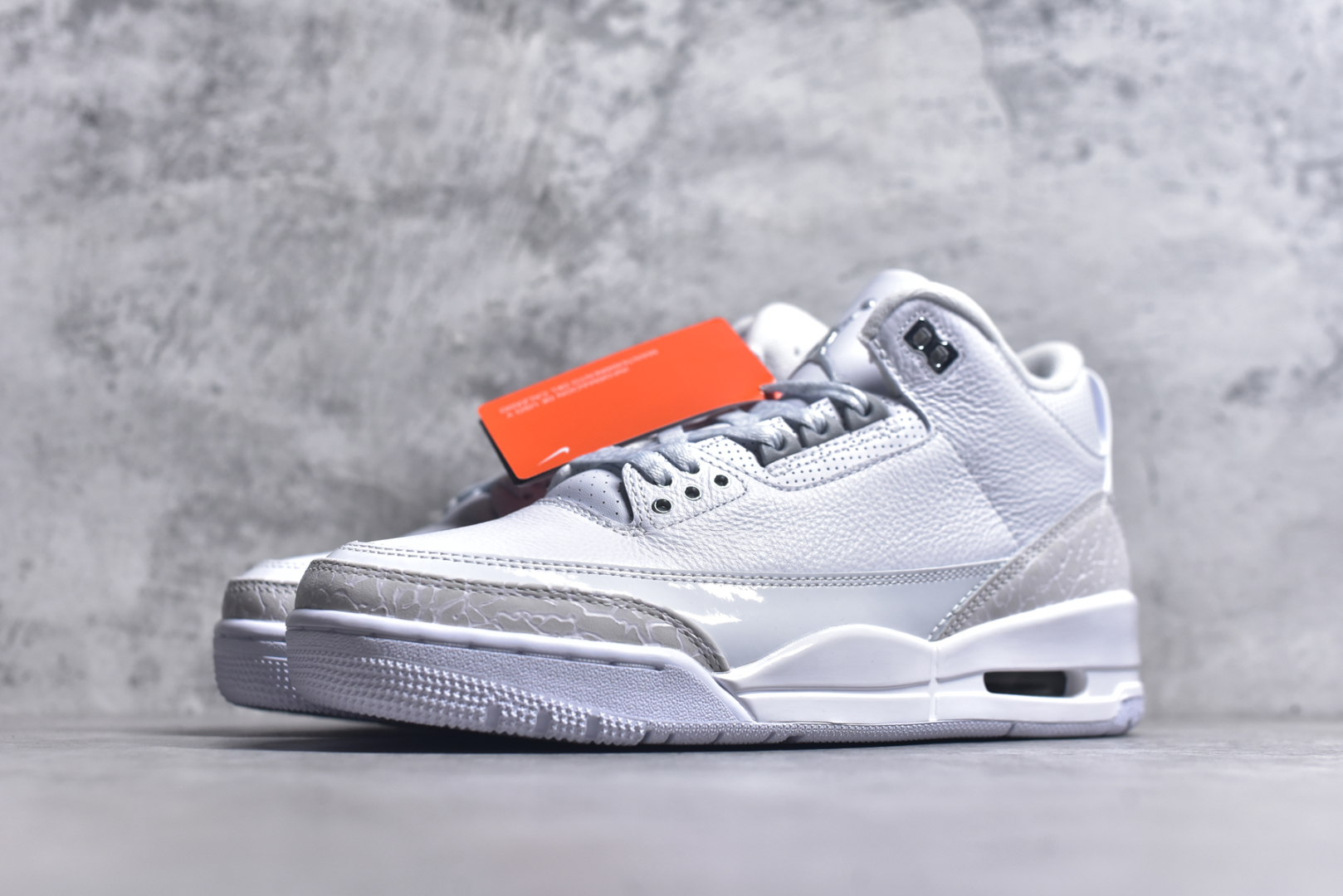 图片[2]-#Air Jordan AJ3 Retro 纯白白猫 CT8532-111 原楦原纸板开发 确保原汁原味 原厂皮料质感色泽绝无偏差 完美中底拉帮 原厂中底钢印 原档案大底 如假白送 大底纹路 气垫通透度PU的回弹性均百分百还原 原厂电绣鞋舌飞人刺绣针数立体讲究精细欢迎对比正品原鞋 尺码：36 36.5 37.5 38 38.5 39 40 40.5 41 42 42.5 43 44 44.5 45 46 47.5-选品中心