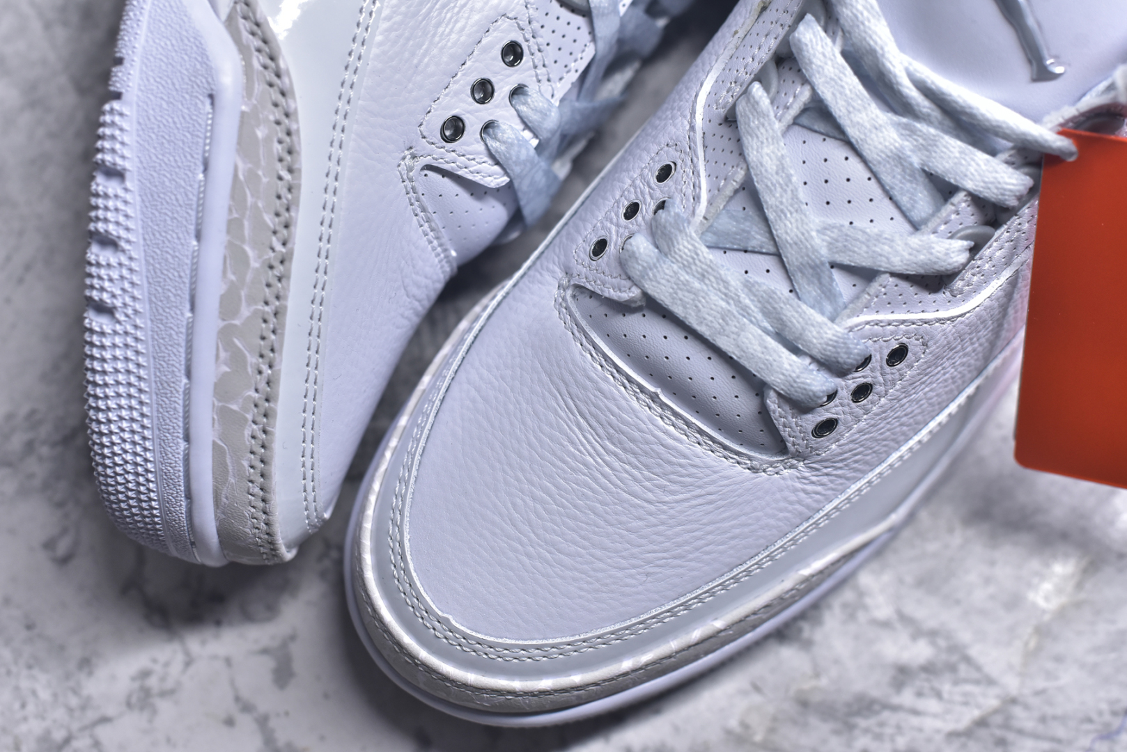 图片[8]-#Air Jordan AJ3 Retro 纯白白猫 CT8532-111 原楦原纸板开发 确保原汁原味 原厂皮料质感色泽绝无偏差 完美中底拉帮 原厂中底钢印 原档案大底 如假白送 大底纹路 气垫通透度PU的回弹性均百分百还原 原厂电绣鞋舌飞人刺绣针数立体讲究精细欢迎对比正品原鞋 尺码：36 36.5 37.5 38 38.5 39 40 40.5 41 42 42.5 43 44 44.5 45 46 47.5-选品中心