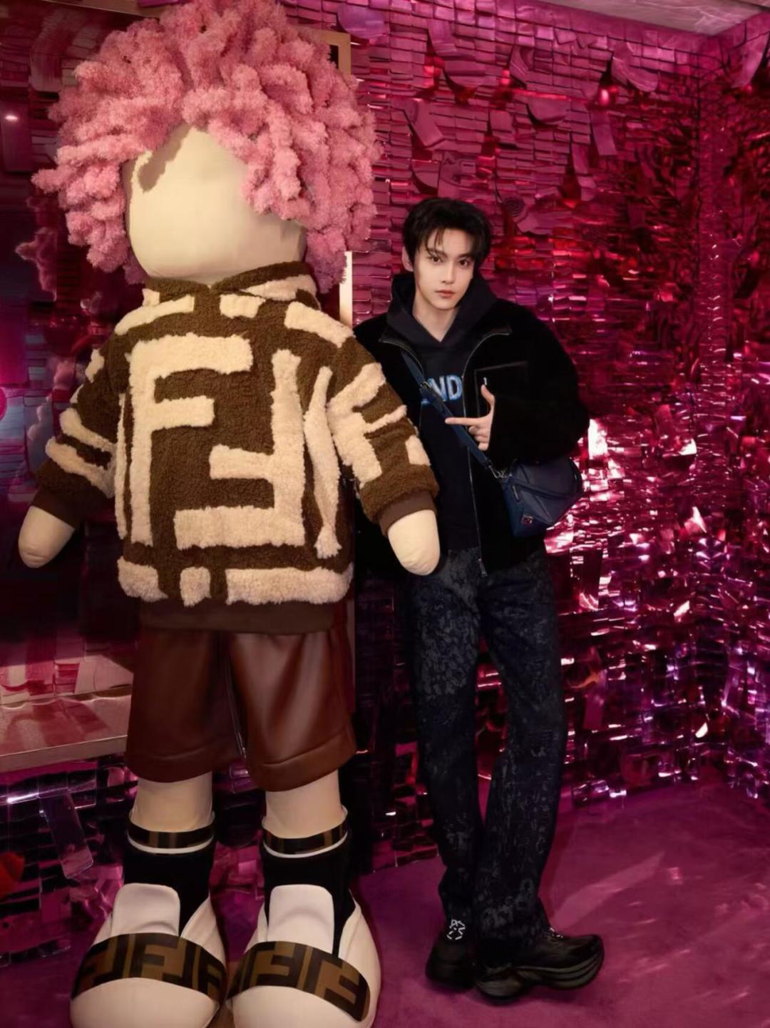 NO:747227,Upper foot picture reference, casual shoes/sports shoes, sneakers19860909上脚图 参考,休闲鞋/运动鞋,sneakers,Women's Shoes