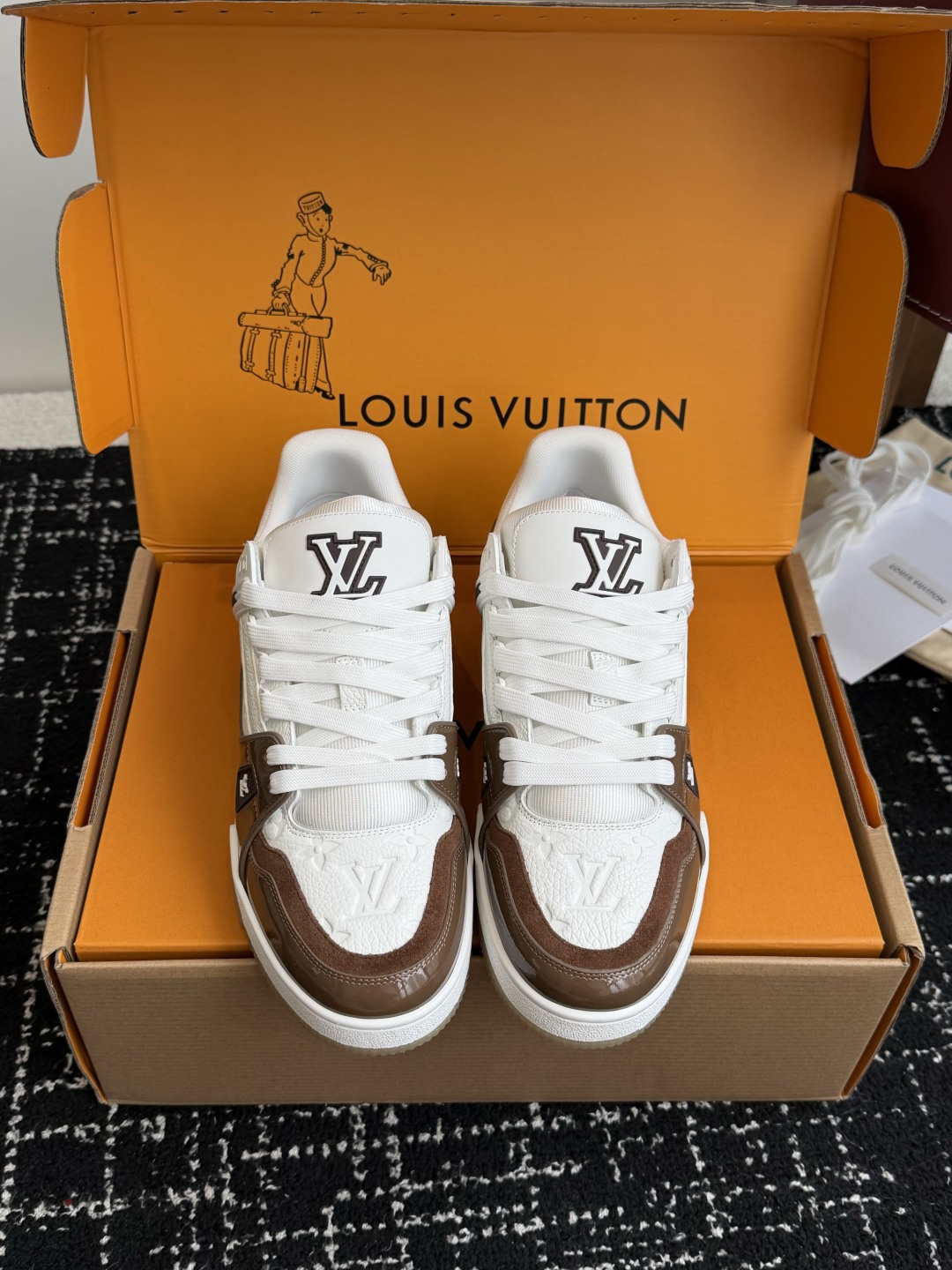 Louis Vuitton Louis Vuitton 26ss 驴家的 trainer板鞋，每个人都必须入的款，绝不后悔