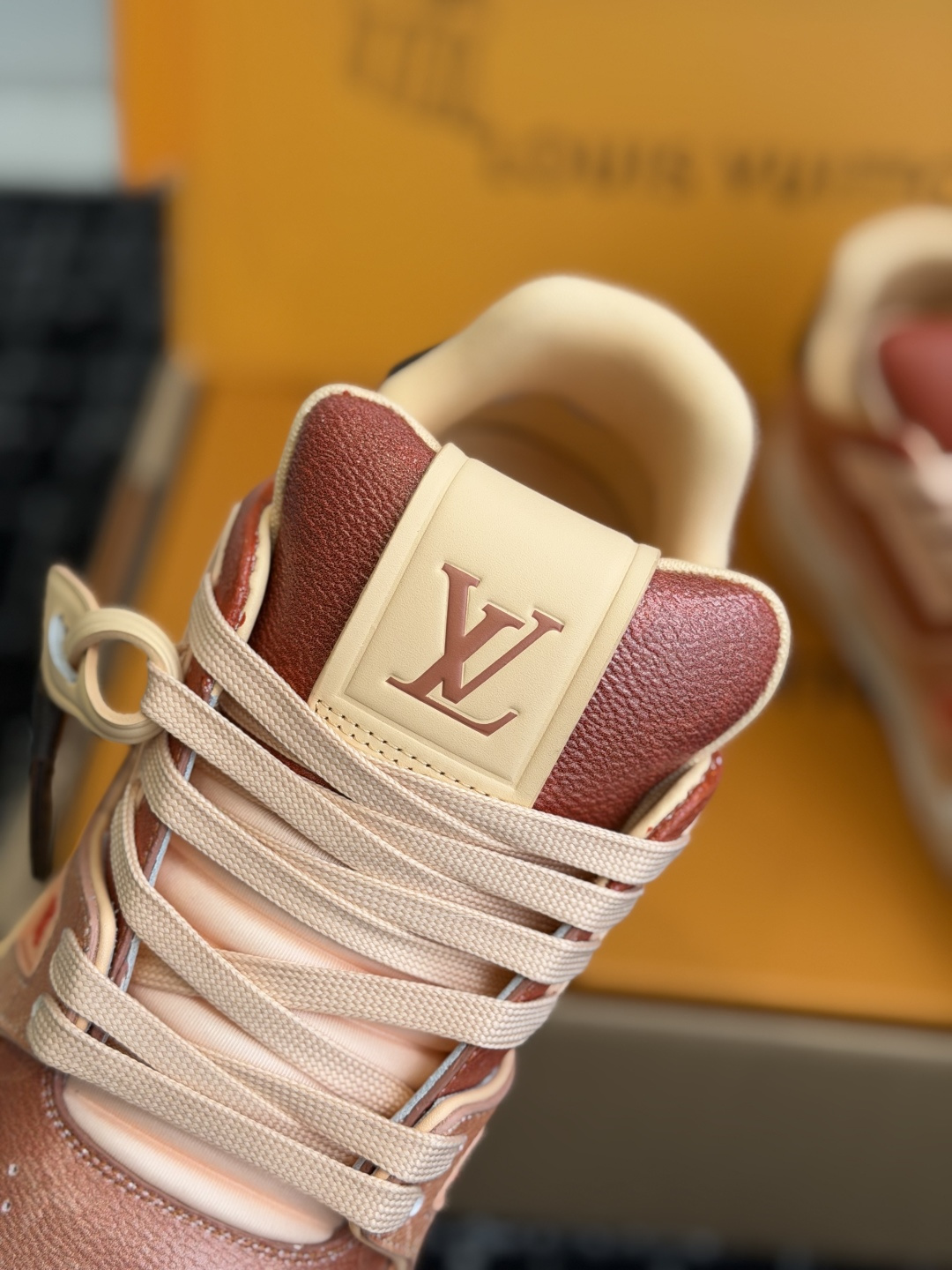 Louis Vuitton Louis Vuitton 26ss 驴家的 trainer板鞋，每个人都必须入的款，绝不后悔