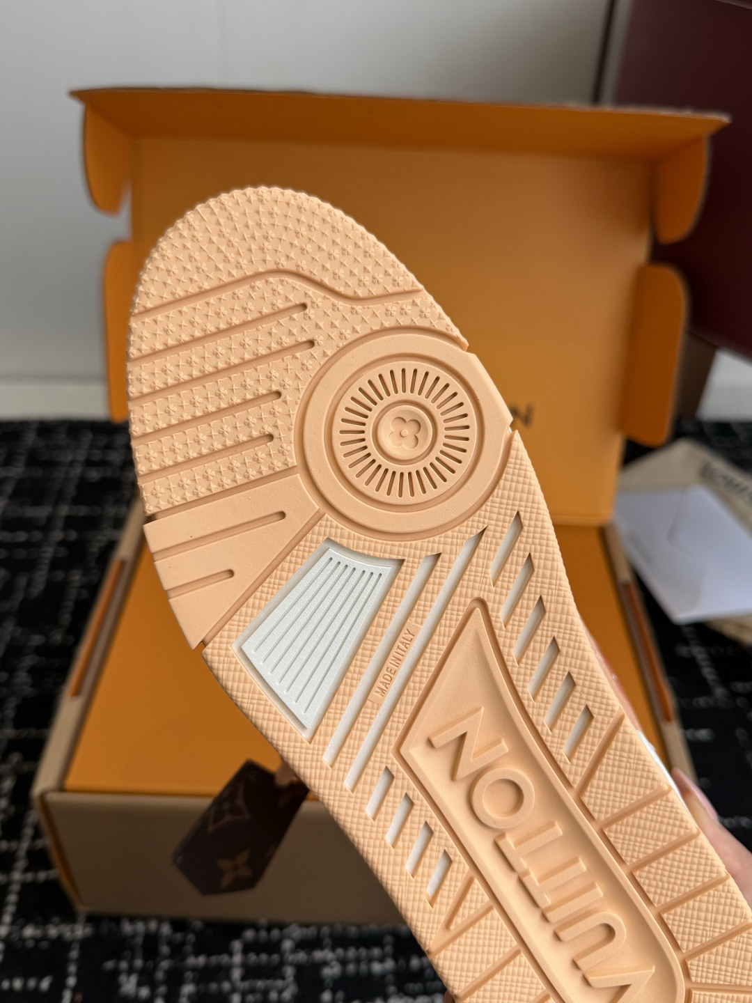 Louis Vuitton Louis Vuitton 26ss 驴家的 trainer板鞋，每个人都必须入的款，绝不后悔