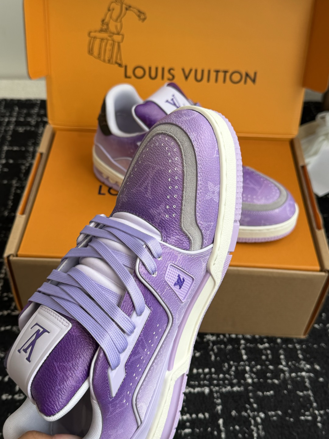 Louis Vuitton Louis Vuitton 26ss 驴家的 trainer板鞋，每个人都必须入的款，绝不后悔