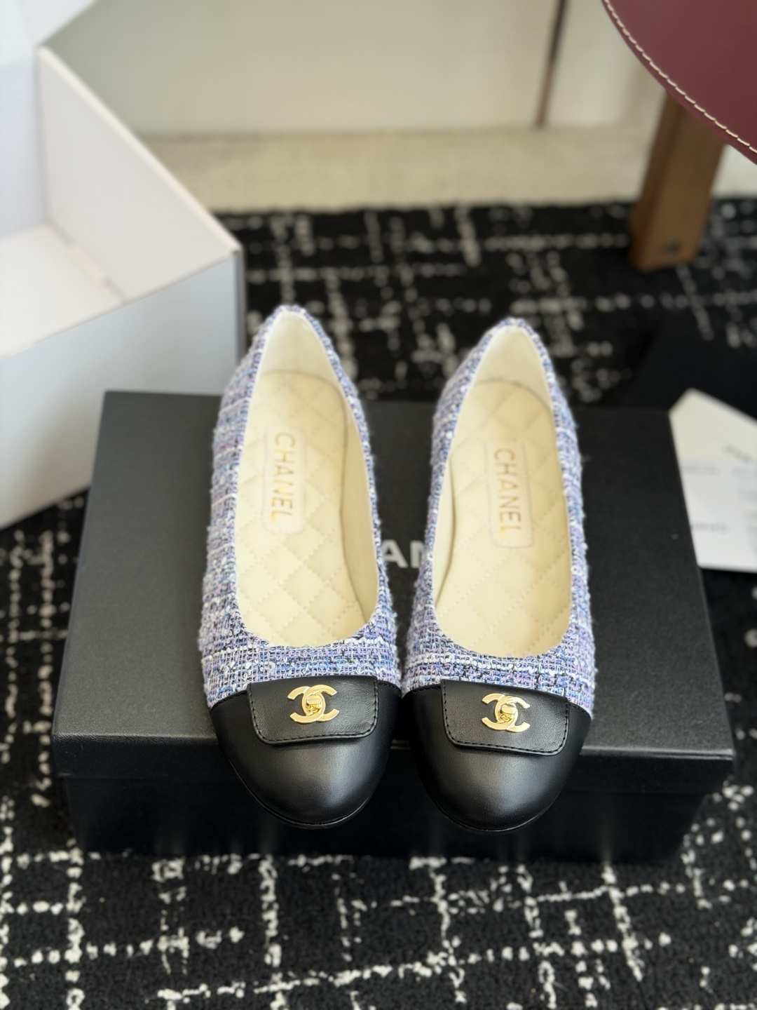 代购级CHANEL小香 26ss 春夏 芭蕾舞鞋 宛如女神脖子上的项链，上脚包裹性非常好，上脚跟显瘦，真