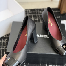 代购级CHANEL小香 26ss 早春新款 后空大方头跟鞋,复古法式优雅感,高级感十足 香奶奶后空玛丽珍 代购级CHANEL小香 26ss 早春新款 后空大方头跟鞋,复古法式优雅感,高级感十足 香奶奶后空玛丽珍