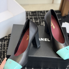 代购级CHANEL小香 26ss 早春新款 后空大方头跟鞋,复古法式优雅感,高级感十足 香奶奶后空玛丽珍 代购级CHANEL小香 26ss 早春新款 后空大方头跟鞋,复古法式优雅感,高级感十足 香奶奶后空玛丽珍