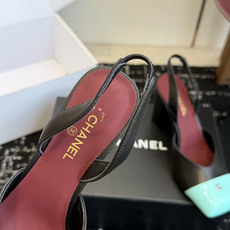 代购级CHANEL小香 26ss 早春新款 后空大方头跟鞋,复古法式优雅感,高级感十足 香奶奶后空玛丽珍 代购级CHANEL小香 26ss 早春新款 后空大方头跟鞋,复古法式优雅感,高级感十足 香奶奶后空玛丽珍