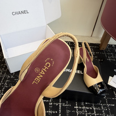 代购级CHANEL小香 26ss 早春新款 后空大方头跟鞋,复古法式优雅感,高级感十足 香奶奶后空玛丽珍 代购级CHANEL小香 26ss 早春新款 后空大方头跟鞋,复古法式优雅感,高级感十足 香奶奶后空玛丽珍