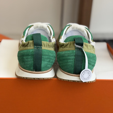 代购级情侣款Hermes26ss爱马仕的jet系列麂皮运动鞋,情侣款 简直就是一年四季日常通勤、休闲时光 代购级情侣款Hermes26ss爱马仕的jet系列麂皮运动鞋,情侣款 简直就是一年四季日常通勤、休闲时光