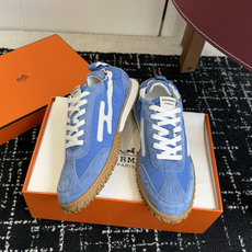 代购级情侣款Hermes26ss爱马仕的jet系列麂皮运动鞋,情侣款 简直就是一年四季日常通勤、休闲时光 代购级情侣款Hermes26ss爱马仕的jet系列麂皮运动鞋,情侣款 简直就是一年四季日常通勤、休闲时光