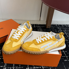 代购级情侣款Hermes26ss爱马仕的jet系列麂皮运动鞋,情侣款 简直就是一年四季日常通勤、休闲时光 代购级情侣款Hermes26ss爱马仕的jet系列麂皮运动鞋,情侣款 简直就是一年四季日常通勤、休闲时光