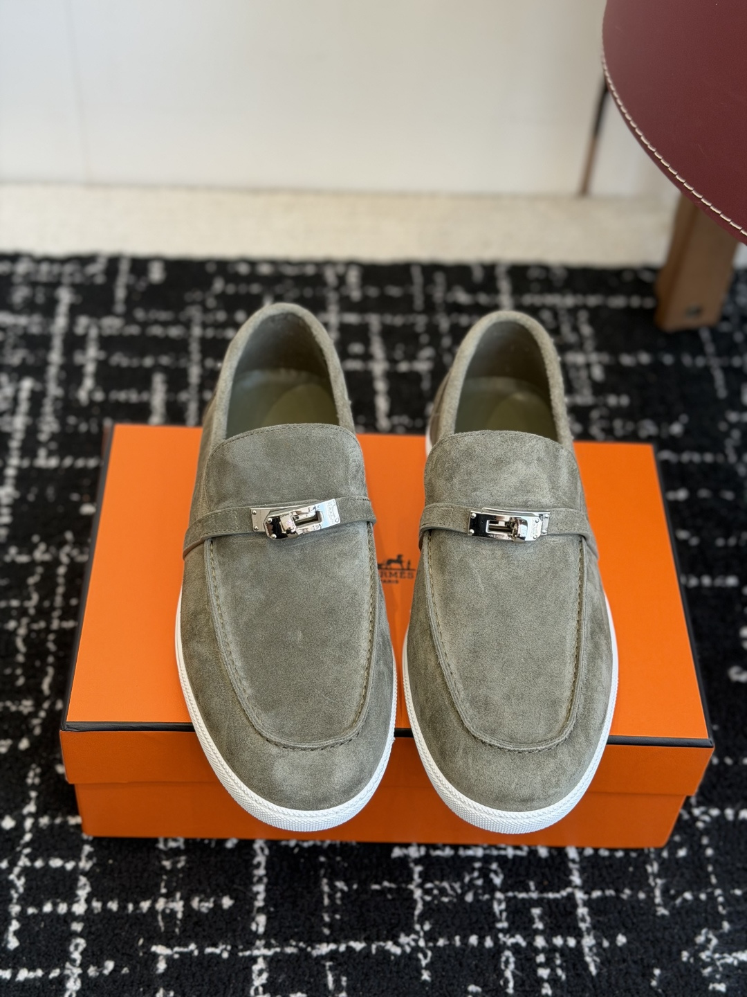 代购级Hermes 爱马仕 H家 Game kelly扣厚底乐福鞋小牛皮乐福鞋风格免系带休闲运动鞋，搭配