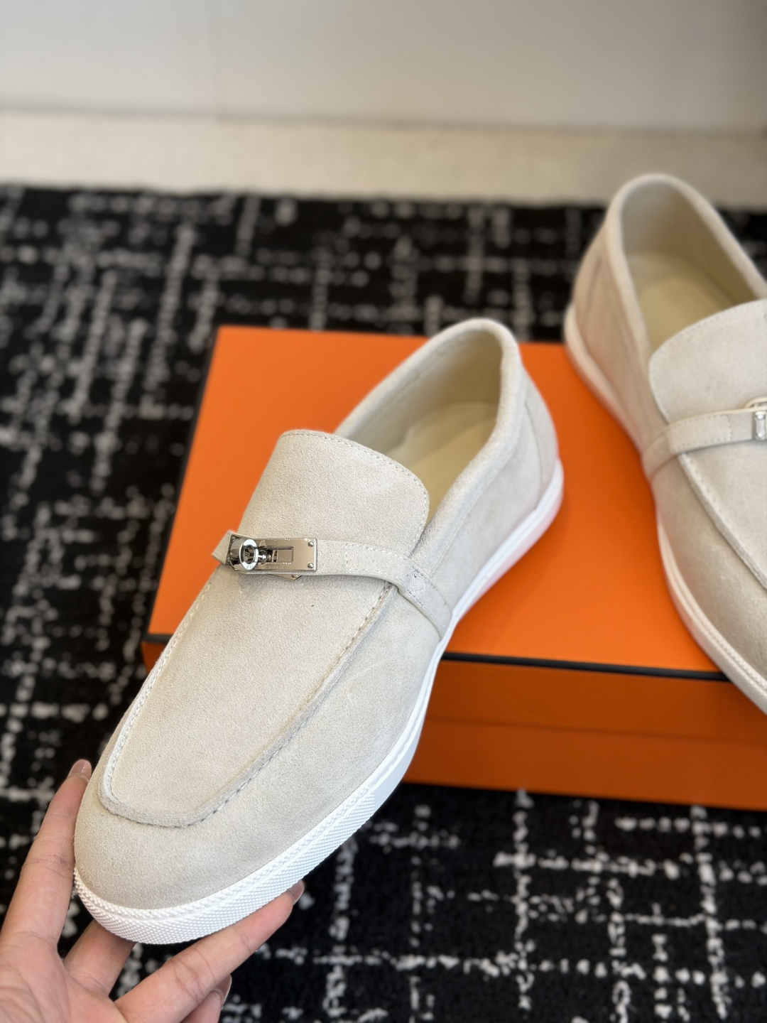 代购级Hermes 爱马仕 H家 Game kelly扣厚底乐福鞋小牛皮乐福鞋风格免系带休闲运动鞋，搭配