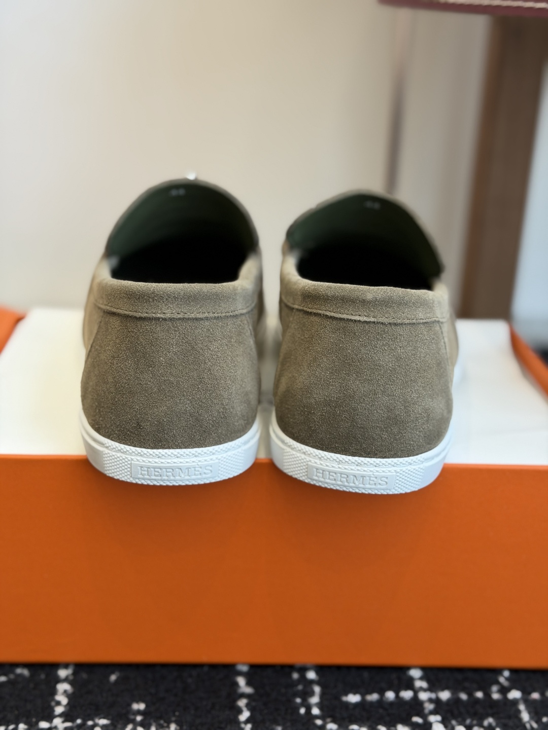 代购级Hermes 爱马仕 H家 Game kelly扣厚底乐福鞋小牛皮乐福鞋风格免系带休闲运动鞋，搭配