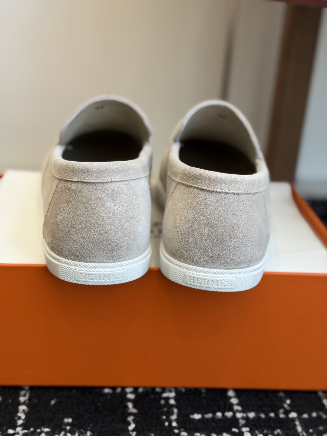 代购级Hermes 爱马仕 H家 Game kelly扣厚底乐福鞋小牛皮乐福鞋风格免系带休闲运动鞋，搭配