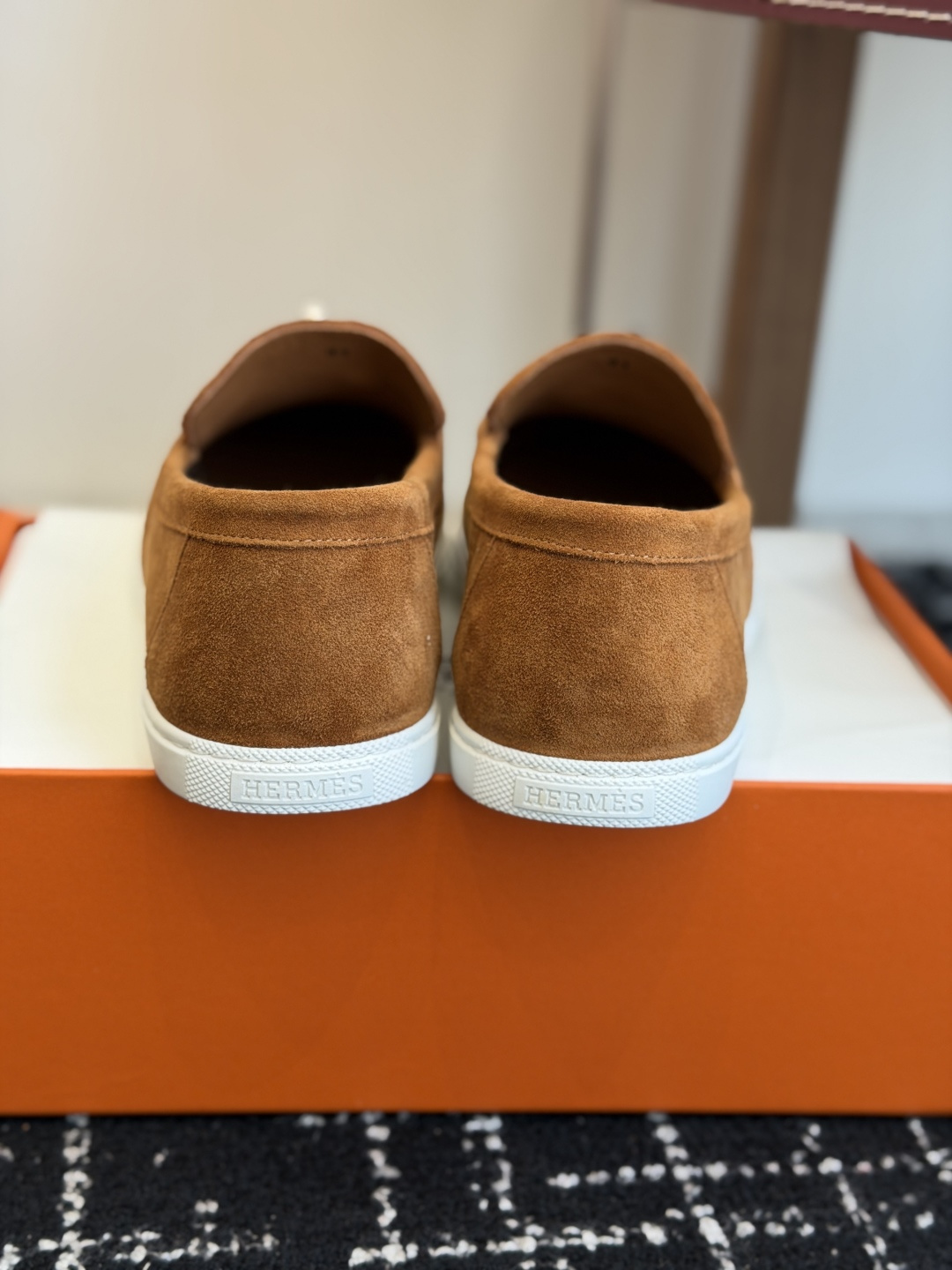 代购级Hermes 爱马仕 H家 Game kelly扣厚底乐福鞋小牛皮乐福鞋风格免系带休闲运动鞋，搭配