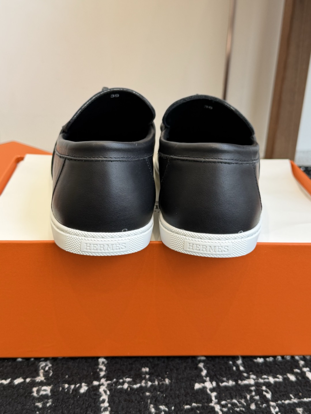代购级Hermes 爱马仕 H家 Game kelly扣厚底乐福鞋小牛皮乐福鞋风格免系带休闲运动鞋，搭配