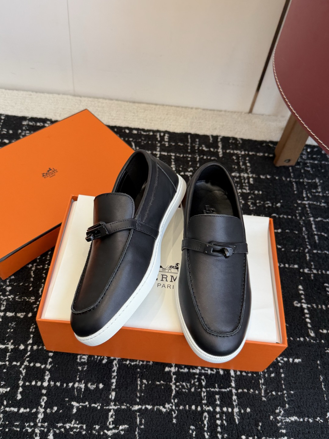 代购级Hermes 爱马仕 H家 Game kelly扣厚底乐福鞋小牛皮乐福鞋风格免系带休闲运动鞋，搭配