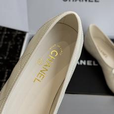 代购级Chanel 26ss 春夏系列芭蕾舞鞋复古款来袭非常火的大双C设计手工车线非常耗时耗力面料:进口 代购级Chanel 26ss 春夏系列芭蕾舞鞋复古款来袭非常火的大双C设计手工车线非常耗时耗力面料:进口