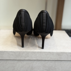 代购级Jimmy Choo 26ss 春夏 系列JC新款 高跟凉鞋模糊鞋履与珠宝配饰之间的界线 鲜明 J 代购级Jimmy Choo 26ss 春夏 系列JC新款 高跟凉鞋模糊鞋履与珠宝配饰之间的界线 鲜明 J