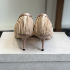 代购级Jimmy Choo 26ss 春夏 系列JC新款 高跟凉鞋模糊鞋履与珠宝配饰之间的界线 鲜明 J 代购级Jimmy Choo 26ss 春夏 系列JC新款 高跟凉鞋模糊鞋履与珠宝配饰之间的界线 鲜明 J