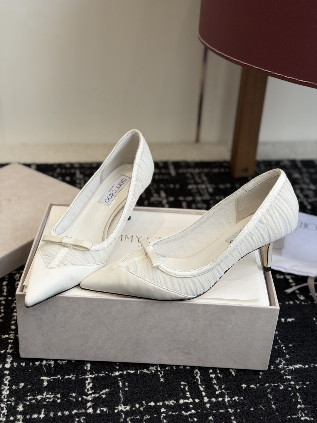 代购级Jimmy Choo 26ss 春夏 系列JC新款 高跟凉鞋模糊鞋履与珠宝配饰之间的界线 鲜明 J