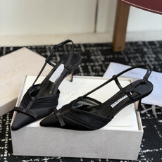 代购级Jimmy Choo 26ss 春夏 系列JC新款 高跟凉鞋模糊鞋履与珠宝配饰之间的界线 鲜明 J 代购级Jimmy Choo 26ss 春夏 系列JC新款 高跟凉鞋模糊鞋履与珠宝配饰之间的界线 鲜明 J