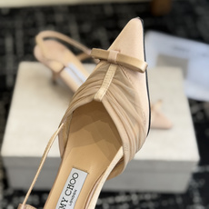 代购级Jimmy Choo 26ss 春夏 系列JC新款 高跟凉鞋模糊鞋履与珠宝配饰之间的界线 鲜明 J 代购级Jimmy Choo 26ss 春夏 系列JC新款 高跟凉鞋模糊鞋履与珠宝配饰之间的界线 鲜明 J