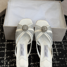 代购级Jimmy Choo 26ss 春夏 系列JC新款 高跟拖鞋 凉鞋模糊鞋履与珠宝配饰之间的界线 鲜 代购级Jimmy Choo 26ss 春夏 系列JC新款 高跟拖鞋 凉鞋模糊鞋履与珠宝配饰之间的界线 鲜
