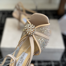 代购级Jimmy Choo 26ss 春夏 系列JC新款 高跟拖鞋 凉鞋模糊鞋履与珠宝配饰之间的界线 鲜 代购级Jimmy Choo 26ss 春夏 系列JC新款 高跟拖鞋 凉鞋模糊鞋履与珠宝配饰之间的界线 鲜