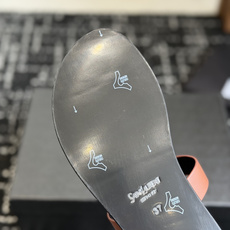 东莞代购级Saint Laurent圣罗兰、平板夹脚凉鞋 拖鞋 26ss 早春最新款、YSL、Logo字 东莞代购级Saint Laurent圣罗兰、平板夹脚凉鞋 拖鞋 26ss 早春最新款、YSL、Logo字