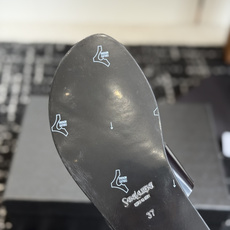 东莞代购级Saint Laurent圣罗兰、平板凉鞋 拖鞋 26ss 早春最新款、YSL、Logo字母扣 东莞代购级Saint Laurent圣罗兰、平板凉鞋 拖鞋 26ss 早春最新款、YSL、Logo字母扣