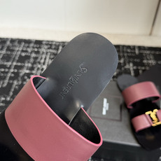 东莞代购级Saint Laurent圣罗兰、平板凉鞋 拖鞋 26ss 早春最新款、YSL、Logo字母扣 东莞代购级Saint Laurent圣罗兰、平板凉鞋 拖鞋 26ss 早春最新款、YSL、Logo字母扣