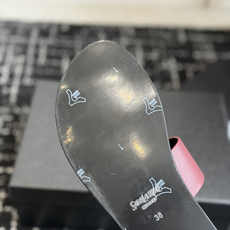 东莞代购级Saint Laurent圣罗兰、平板凉鞋 拖鞋 26ss 早春最新款、YSL、Logo字母扣 东莞代购级Saint Laurent圣罗兰、平板凉鞋 拖鞋 26ss 早春最新款、YSL、Logo字母扣