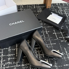 代购级CHANEL小香 26ss 早春新款 后空大方头跟鞋,复古法式优雅感,高级感十足 香奶奶后空玛丽珍 代购级CHANEL小香 26ss 早春新款 后空大方头跟鞋,复古法式优雅感,高级感十足 香奶奶后空玛丽珍
