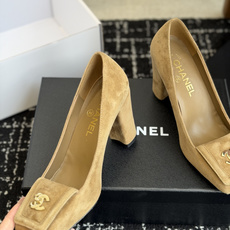 代购级CHANEL小香 26ss 早春新款 后空大方头跟鞋,复古法式优雅感,高级感十足 香奶奶后空玛丽珍 代购级CHANEL小香 26ss 早春新款 后空大方头跟鞋,复古法式优雅感,高级感十足 香奶奶后空玛丽珍