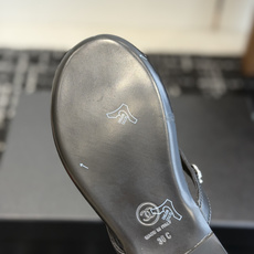 代购级Chanel26SS早春新款夹脚凉拖双C夹脚凉拖|春夏穿搭神器经典双C元素+极简夹脚设计,高级感拉 代购级Chanel26SS早春新款夹脚凉拖双C夹脚凉拖|春夏穿搭神器经典双C元素+极简夹脚设计,高级感拉