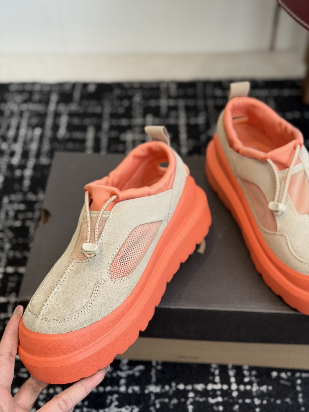 东莞代购级UGG Heritage Utility Axoid 经典再造网纱透气款情侣休闲鞋  真的把春