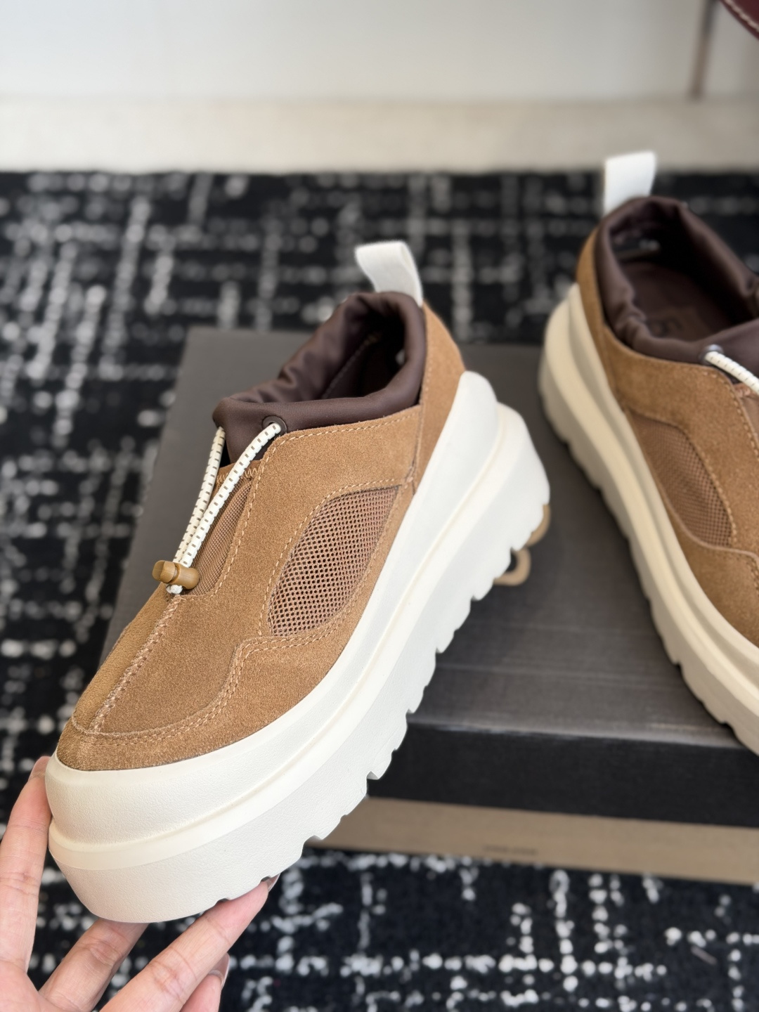 东莞代购级UGG Heritage Utility Axoid 经典再造网纱透气款情侣休闲鞋  真的把春