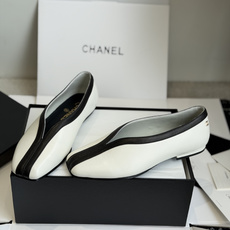 东莞代购级CHANEL小香 26ss 早春新款 大方头单鞋,复古法式优雅感,高级感十足 香奶奶中空单鞋, 东莞代购级CHANEL小香 26ss 早春新款 大方头单鞋,复古法式优雅感,高级感十足 香奶奶中空单鞋,