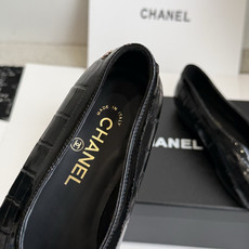 东莞代购级CHANEL小香 26ss 早春新款 大方头单鞋,复古法式优雅感,高级感十足 香奶奶中空单鞋, 东莞代购级CHANEL小香 26ss 早春新款 大方头单鞋,复古法式优雅感,高级感十足 香奶奶中空单鞋,