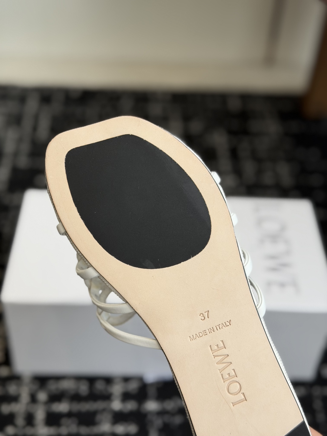 代购级LOEWE 罗意威 26ss 新款拖鞋小红书、外网火爆款 最近大热的一款拖鞋 超级可爱 时髦精绝对