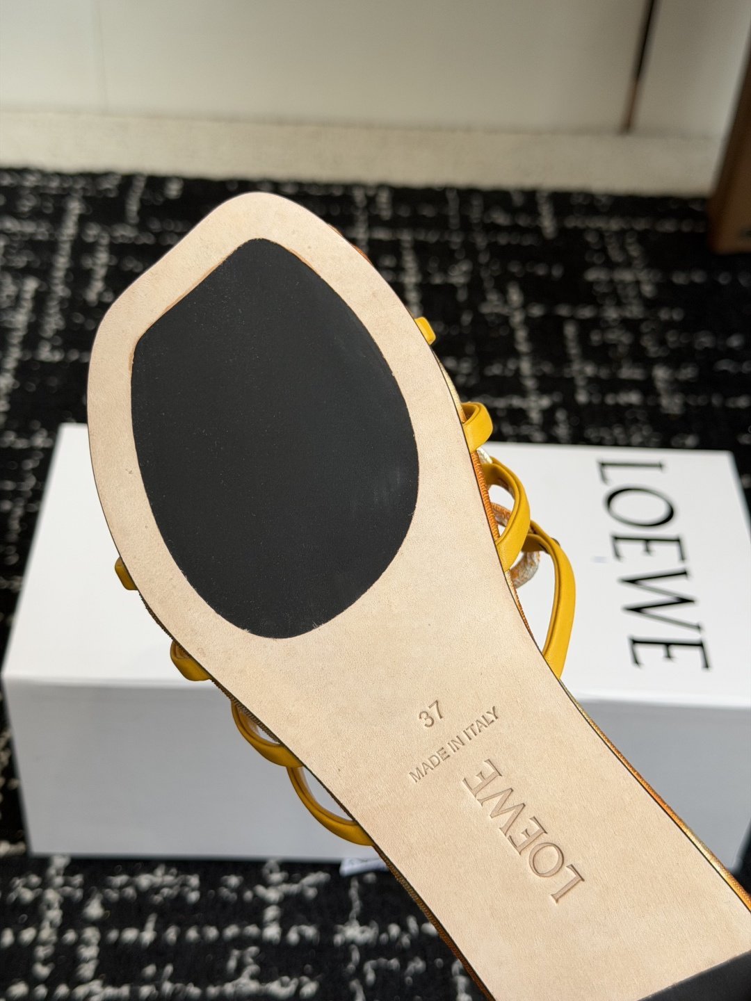 代购级LOEWE 罗意威 26ss 新款拖鞋小红书、外网火爆款 最近大热的一款拖鞋 超级可爱 时髦精绝对