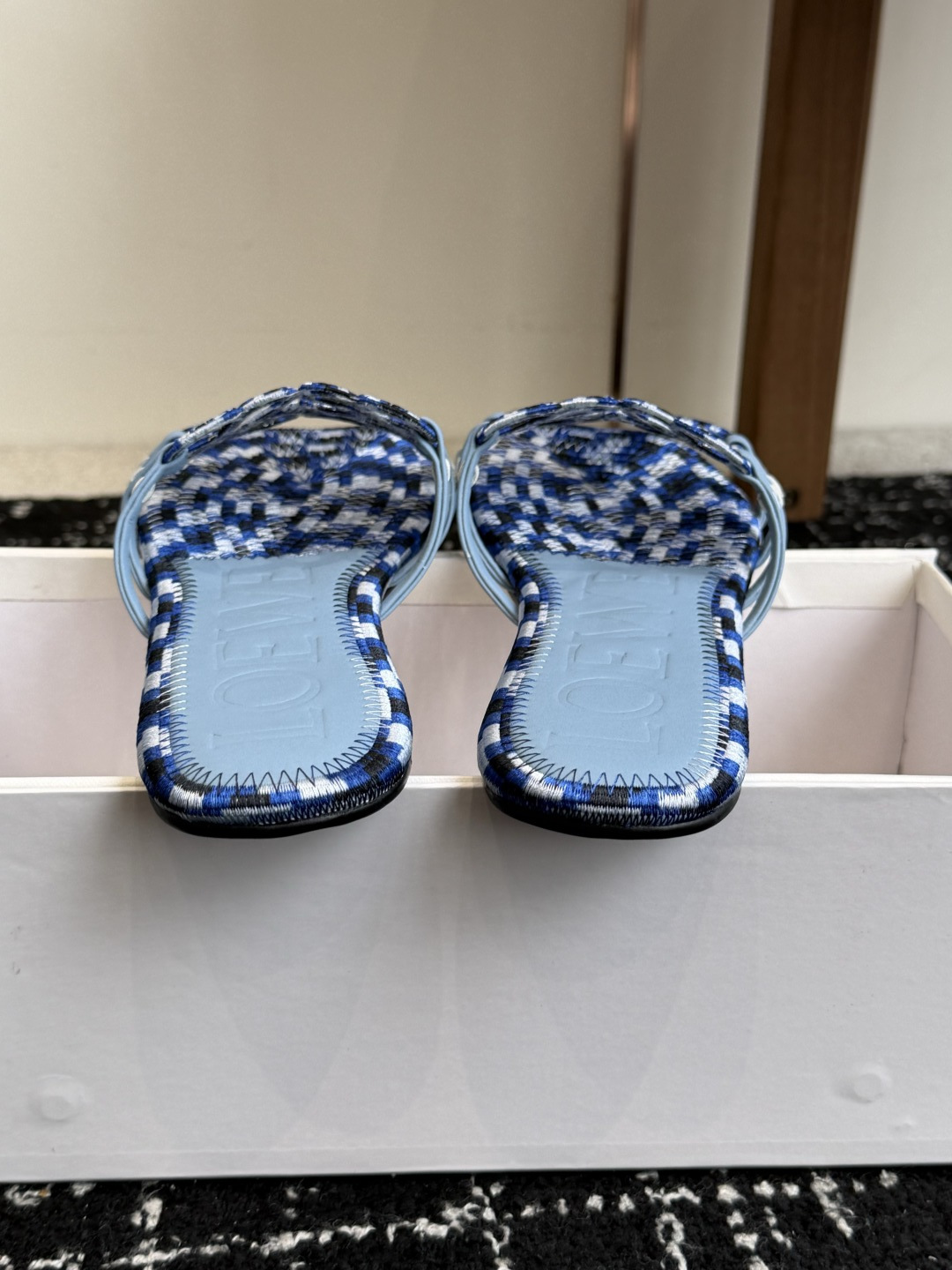 代购级LOEWE 罗意威 26ss 新款拖鞋小红书、外网火爆款 最近大热的一款拖鞋 超级可爱 时髦精绝对