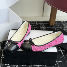 代购级CHANEL小香 26ss 春夏 芭蕾舞鞋 宛如女神脖子上的项链,上脚包裹性非常好,上脚跟显瘦,真 代购级CHANEL小香 26ss 春夏 芭蕾舞鞋 宛如女神脖子上的项链,上脚包裹性非常好,上脚跟显瘦,真