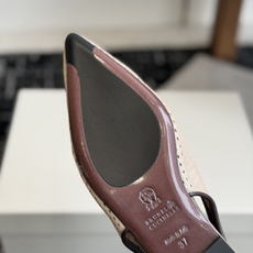 代购级BRUNELLO CUCINELLI新款草编织BC平底凉鞋bc很有品味!配上一双袜子穿也很不错,搭 代购级BRUNELLO CUCINELLI新款草编织BC平底凉鞋bc很有品味!配上一双袜子穿也很不错,搭