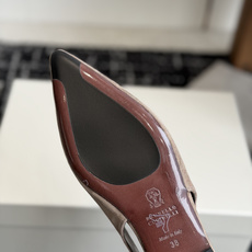 代购级BRUNELLO CUCINELLI新款草编织BC平底凉鞋bc很有品味!配上一双袜子穿也很不错,搭 代购级BRUNELLO CUCINELLI新款草编织BC平底凉鞋bc很有品味!配上一双袜子穿也很不错,搭