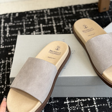 东莞代购级Brunello Cucinelli BC男士休闲凉拖鞋|此款凉拖鞋鞋面料采用意大利进口荔枝纹 东莞代购级Brunello Cucinelli BC男士休闲凉拖鞋|此款凉拖鞋鞋面料采用意大利进口荔枝纹