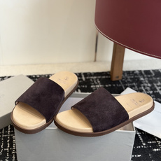 东莞代购级Brunello Cucinelli BC男士休闲凉拖鞋|此款凉拖鞋鞋面料采用意大利进口荔枝纹 东莞代购级Brunello Cucinelli BC男士休闲凉拖鞋|此款凉拖鞋鞋面料采用意大利进口荔枝纹